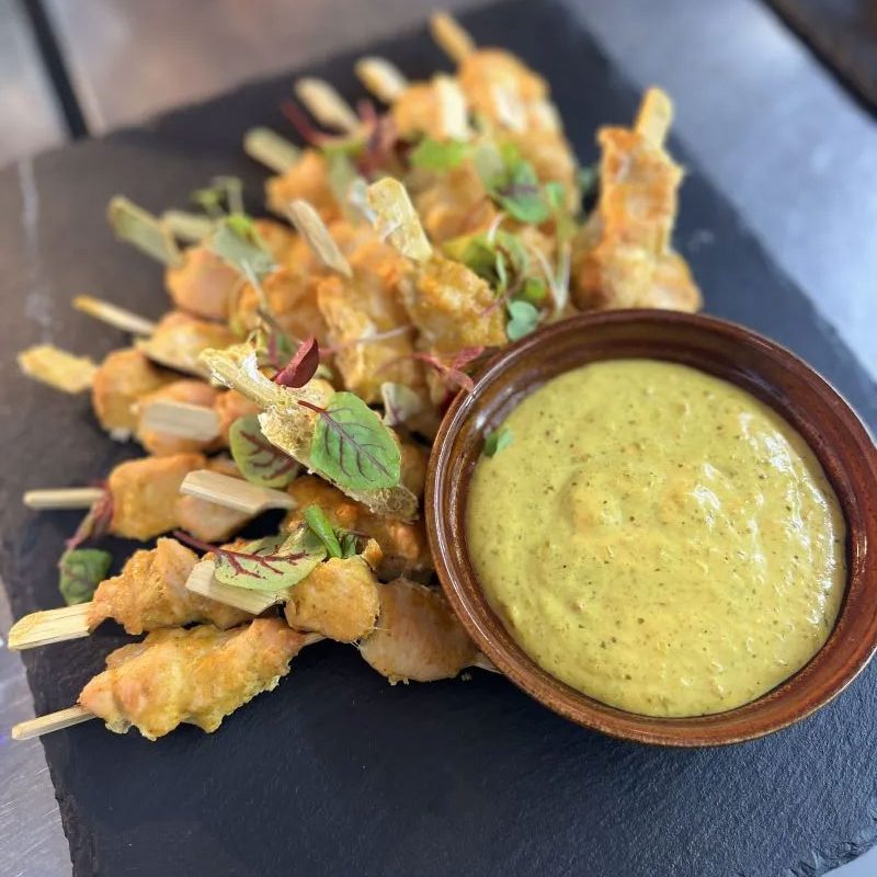 Mini chicken kebabs with dipping sauce